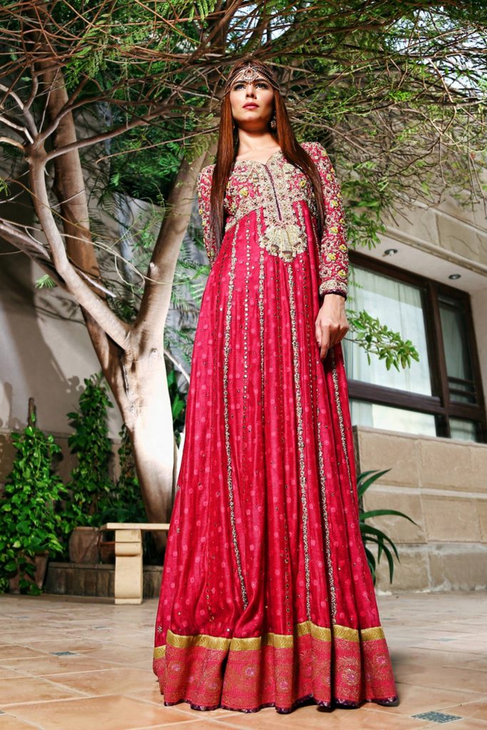Vibrant and Refreshing Pink Floor Length Pakistani Mehndi Dress Online by Sana Abbas Vibrant and Refreshing Pink Floor Length Pakistani Mehndi Dress Online by Sana Abbas
