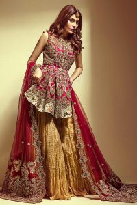 Mehendi Outfits Online