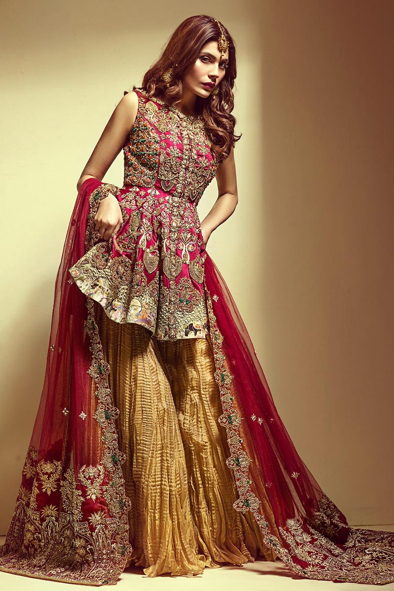 Mehendi Outfits Online