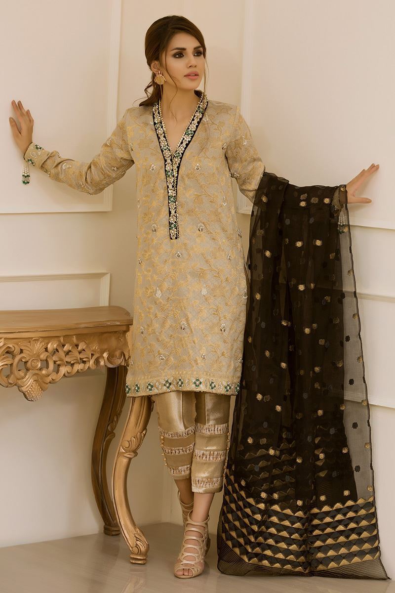 Simple Mehndi Dress by Annus Abrar Formal Collection