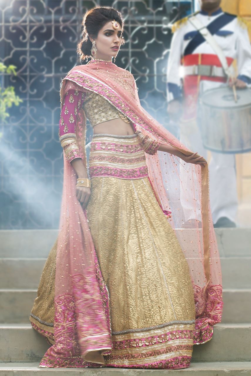 Bridal Mehndi Dresses Designs in Pakistan 2023 | PakStyle Fashion Blog