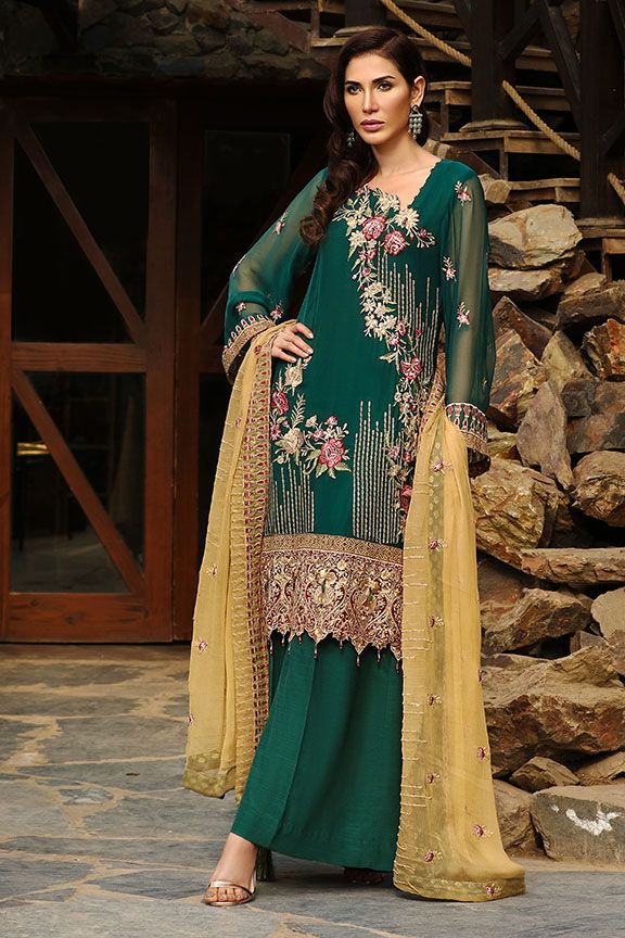 emerald green mehndi outfit by Motifs